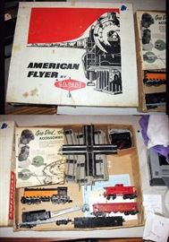 Toy Room Right  American Flyer Train set #20610