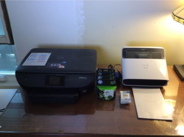 133 HP Printer And Neat Scanner 