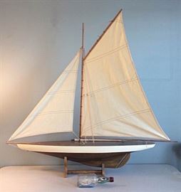 142 Model Sailboat 