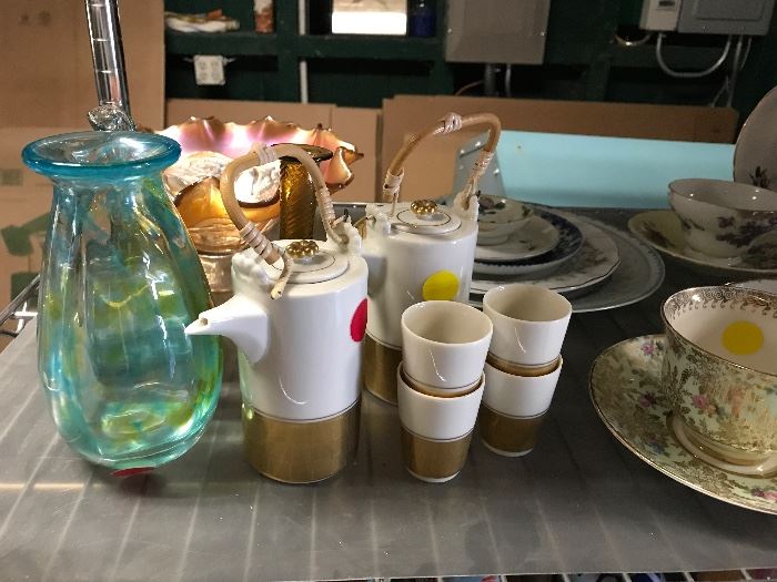 Glass vases, tea sets, carnival glass