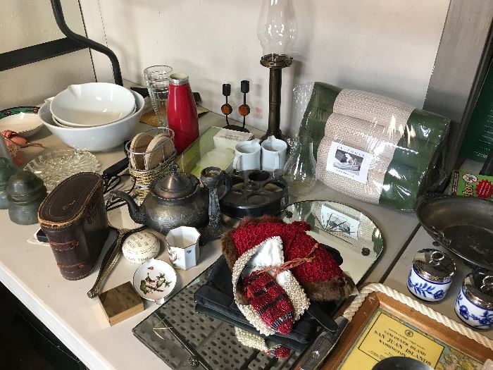 Kitchen and other accessories