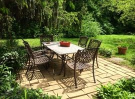 Outside Furniture: Patio Set