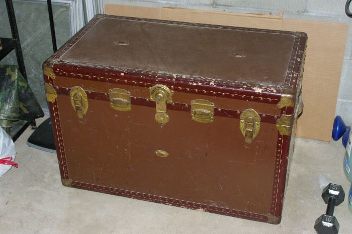 1930s Steamer chest trunk