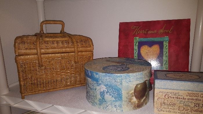 Picnic basket and decorative boxes