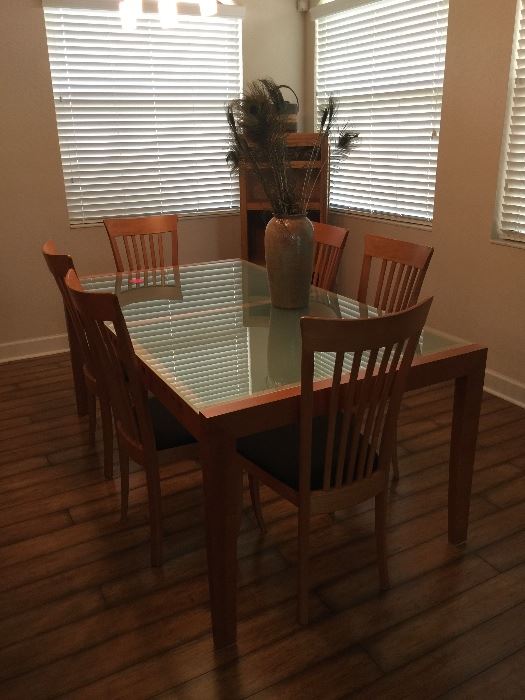 Italian made dining room set with 6 chairs