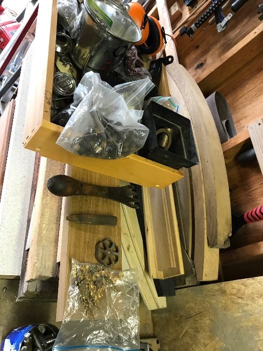 Old tools and metal pieces for art or use