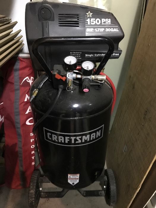 30 gallon air compressor