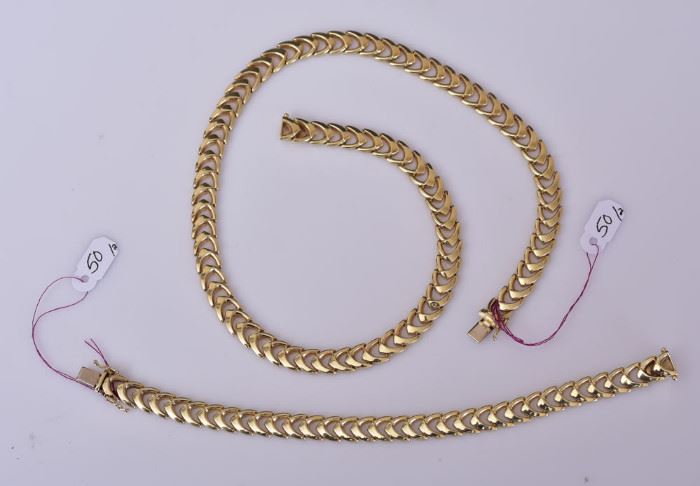 14k Gold Necklace and Bracelet Set
18" long necklace, 
7 1/2" long bracelet
30.4 dwt