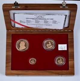 Krugerrand Prestige Set 2000 	
includes 1 oz, 1/2 oz, 1/4 oz and 1/10 oz
in a fitted wooden display box
limited edition set