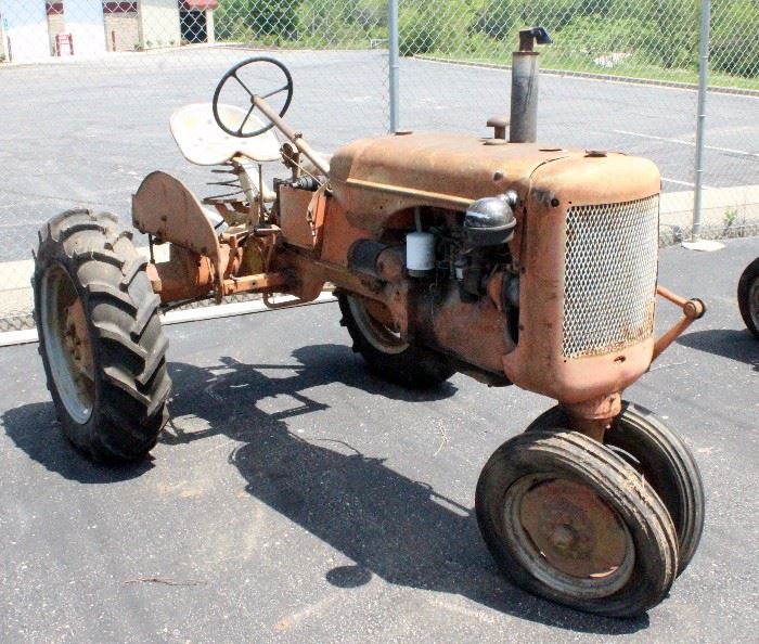 Vintage Allis Tractor