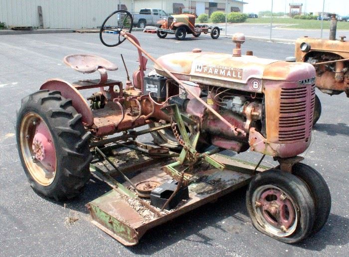 1939 International Harvester Farmall B Row-Crop Tractor