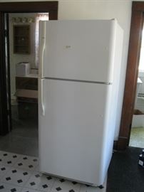Refrigerator (working)