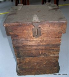 Primitive Box