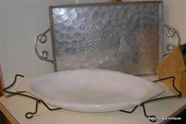 Fabulous Vintage Pyrex Fish Bowl on Stand....Hammered Aluminum Tray behind