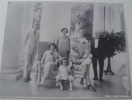 Gov Hardee with Family at the Governor's Mansion in Tallahassee