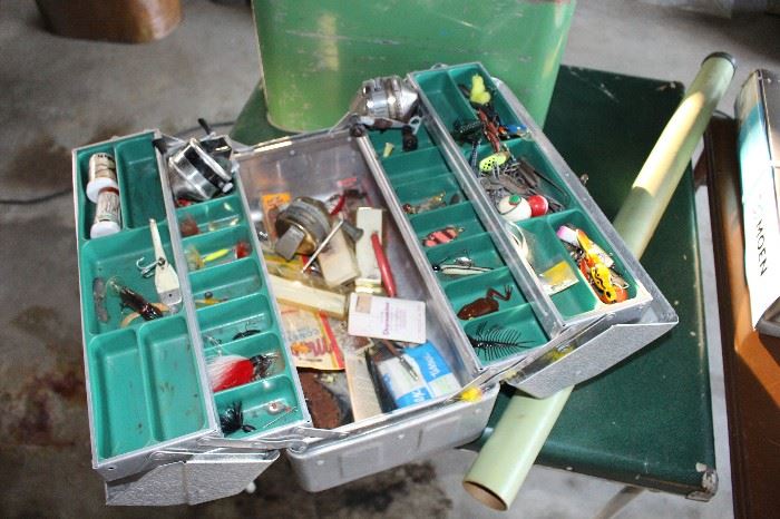 Full vintage tackle box sold as "one"