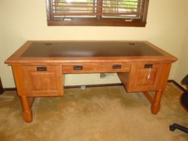 Leather top Desk