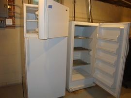 Working Amana Refrig (leaks)   Working Kenmore upright freezer