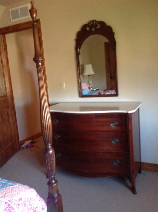 Vintage chest of drawers with marble top VIntage mirror
