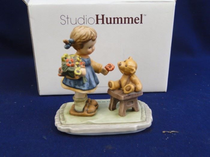 Studio Hummel Goebel Figurine
