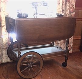 Serving cart