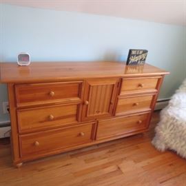 6 Macy's Bedroom Suites To Choose From
