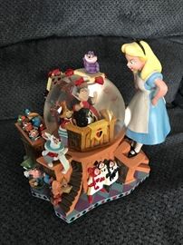 Walt Disney's Alice in Wonderland, Fiftieth Year Globe 