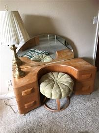 Heywood Wakefield mid-century vanity and stool w/ mirror (mirror detached and sitting on ground behind)