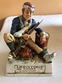 Winter at Valley Forge, Lionstone Whisky decanter, empty, sculpted porcelain