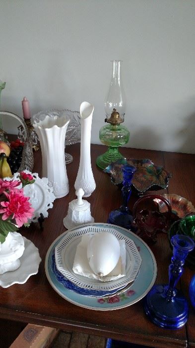 Oil lamp, milk glass, glassware