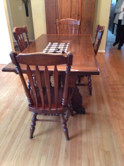 Beautiful pine EXTENSION HARVEST TABLE.  Set of matching chairs (will be offered separate from table),  Old looking style with tavern type base, however, newer.