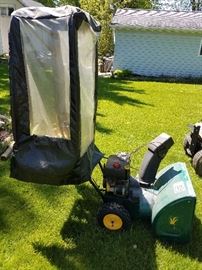 Snowblower with plastic cab