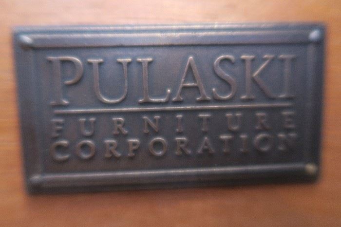 King Size Pulaski Furniture Corporation 