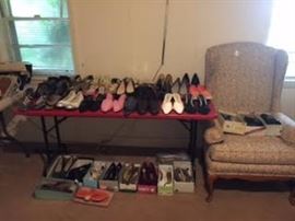 Huge selection of shoes (sizes 8 - 9)