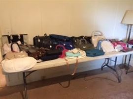 Huge selection of handbags (Many new and never used)