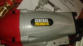 THIS GOES WITH THE NAIL GUN.