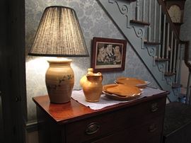 Jugtown pottery and Currier and Ives print of kittens