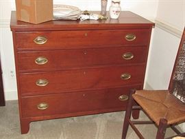 Piedmont chest of drawers, cherry