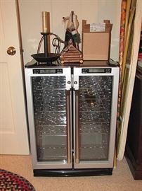 Wine cooler, works perfectly