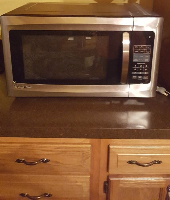 Magic Chef 1500-watt microwave, purchased a year ago