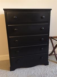 2 matching dressers with 5 drawers. Painted Wood.
