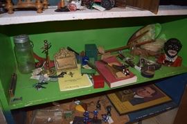 Lead soldiers, Black Americana Jolly Negro cast iron bank, more