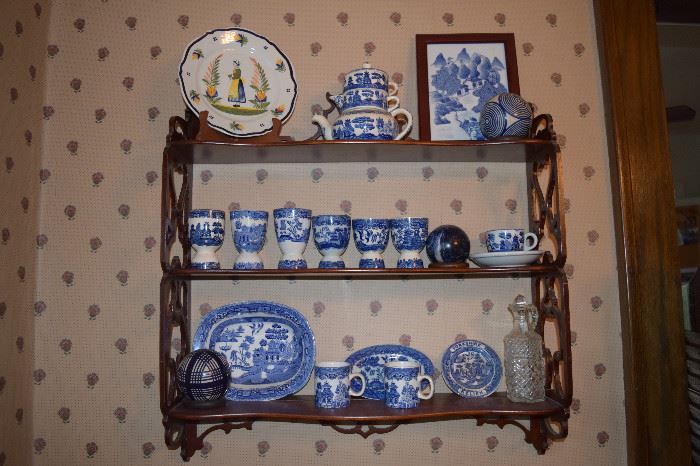 Blue Willow, Henriot Quimper, glassware, decor