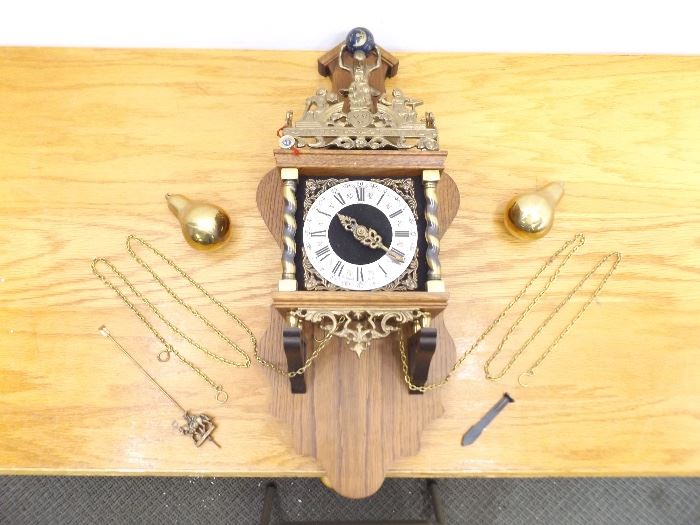 Vintage WORKING Dutch Zaanse Wuba Warmink Nutwood Wall Clock

