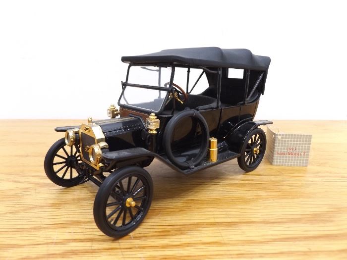MINT 1:16 Franklin Mint 1913 Ford Model T
