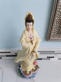 Decorator Asian figurine 