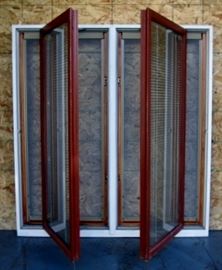 Windows with integrated blinds, roller screens