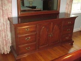 THE NEXT 4 PIC. ARE PENNSYLVANIA HOUSE BEDROOM SET WITH A KING SIZE BED. ALL IN BEAUTIFUL CONDITION