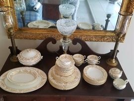 Gorgeous Wedgewood Gold Columbia Bone china