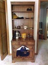 Chest w/ Shelf